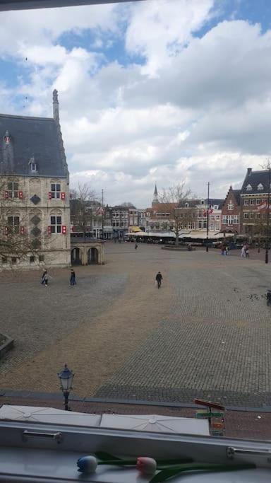 Center Gouda: View Deluxe