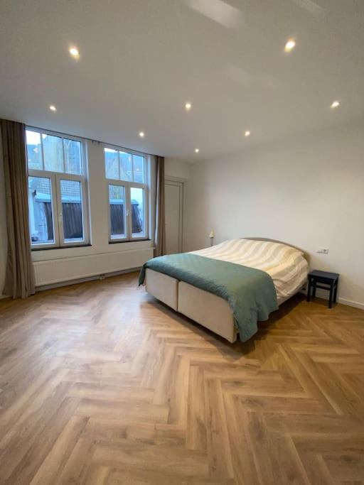 Center Gouda: View Deluxe Apartment